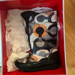 Coach Signature Puffer Winter Boots